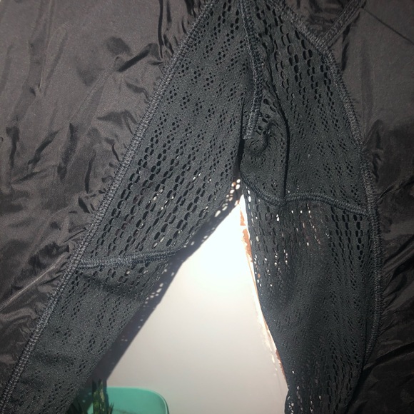 Lululemon Thin Jacket - Picture 3 of 5
